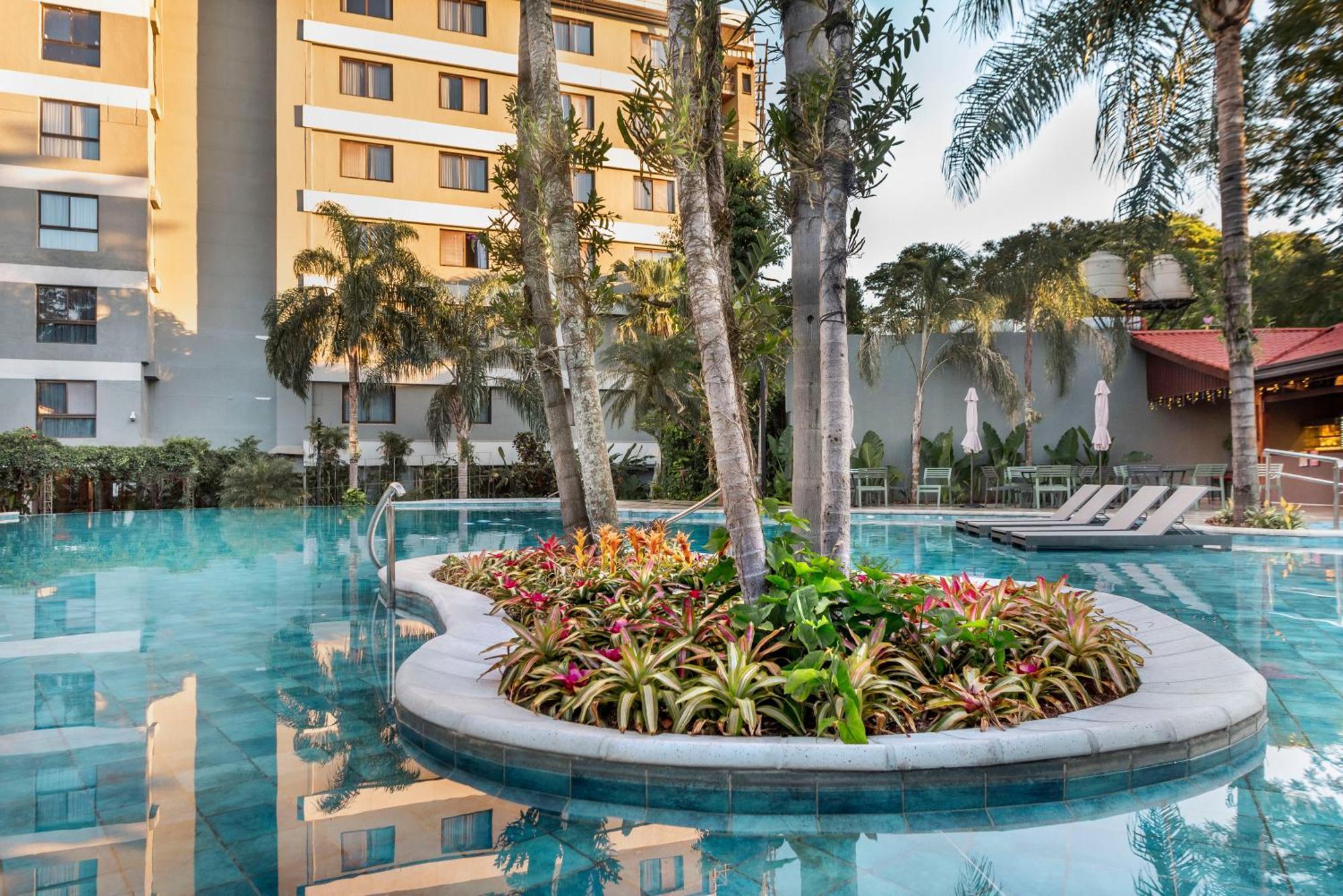 Hotel Saint George Puerto Iguazú Extérieur photo